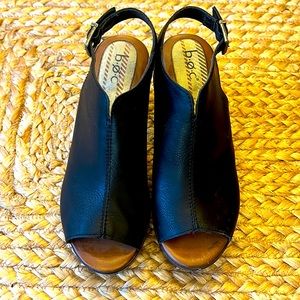 B.o.c. Black open clog